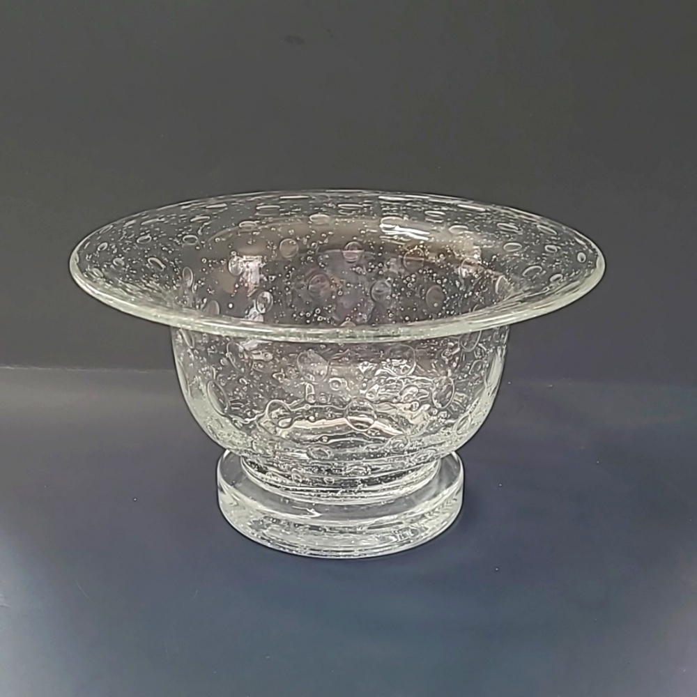 Vintage art glass bowl